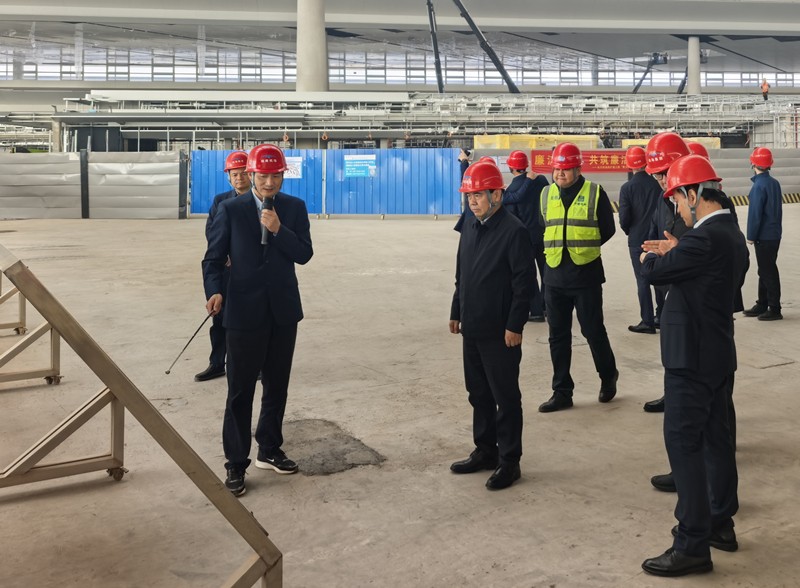 湖南省人民政府副省长蒋涤非调研长沙机场改扩建工程项目